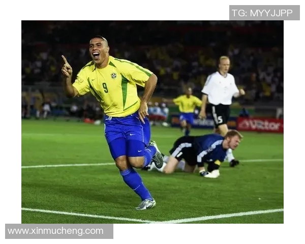 足球明星的魅力与技巧揭秘教你如何像他们一样帅气过人